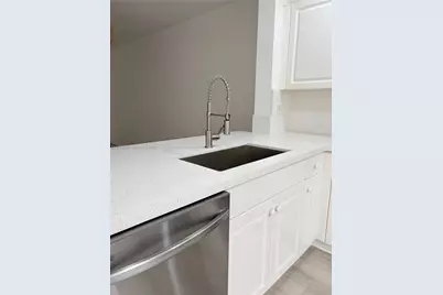 752 NW 208th Ter, Pembroke Pines, FL 33029 - Photo 8