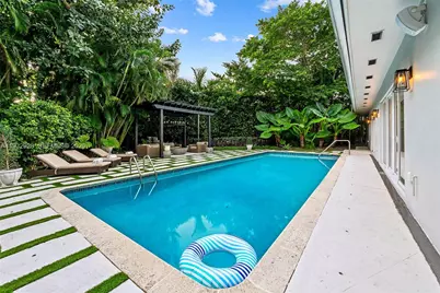 680 Buttonwood Ln, Miami, FL 33137 - Photo 58