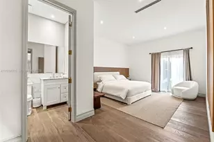 680 Buttonwood Ln, Miami, FL 33137 - Photo 12