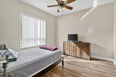 16100 Emerald Estates Dr #284, Weston, FL 33331 - Photo 26