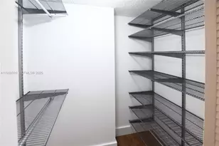 540 Brickell Key Dr, Miami, FL 33131 - Photo 14