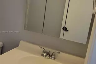 706 NW 87th Ave, Miami, FL 33172 - Photo 20