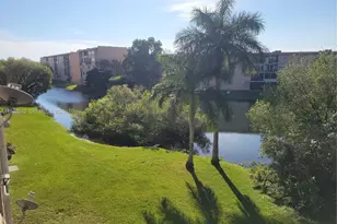 706 NW 87th Ave, Miami, FL 33172 - Photo 8