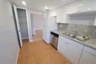 706 NW 87th Ave, Miami, FL 33172 - Photo 12