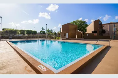706 NW 87th Ave #312, Miami, FL 33172 - Photo 2