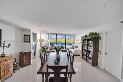 20515 E Country Club Dr #249, Aventura, FL 33180 - Photo 4