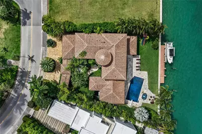 10330 W Broadview Dr, Bay Harbor Islands, FL 33154 - Photo 30