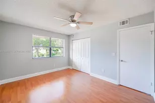 2570 W 67th Pl, Hialeah, FL 33016 - Photo 12