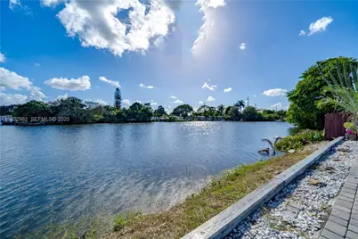 5900 N Farragut Dr #0, Hollywood, FL 33021 - Photo 2