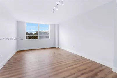 2801 NE 183rd St #315W, Aventura, FL 33160 - Photo 8