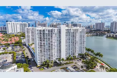 2801 NE 183rd St #315W, Aventura, FL 33160 - Photo 20