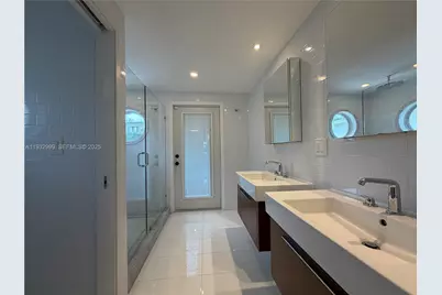 621 W Dilido Dr, Miami Beach, FL 33139 - Photo 16