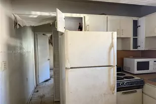 830 SW 72nd Ave, Miami, FL 33144 - Photo 12