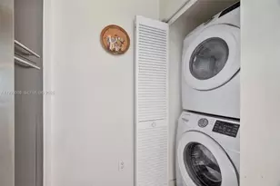 951 Brickell Ave, Miami, FL 33131 - Photo 28