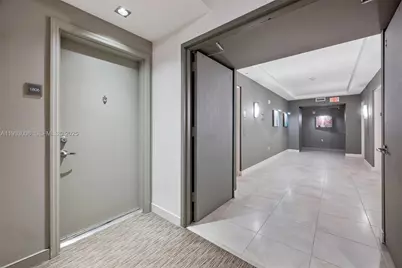 951 Brickell Ave #1806, Miami, FL 33131 - Photo 32