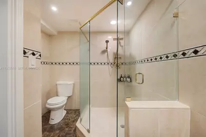 5401 Collins Ave #102, Miami Beach, FL 33140 - Photo 20