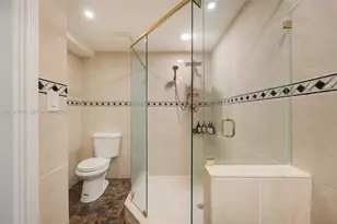 5401 Collins Ave, Miami Beach, FL 33140 - Photo 20