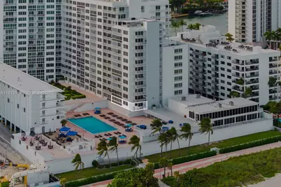 5401 Collins Ave #102, Miami Beach, FL 33140 - Photo 30