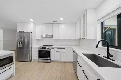 3101 SW 106th Ave, Miami, FL 33165 - Photo 2