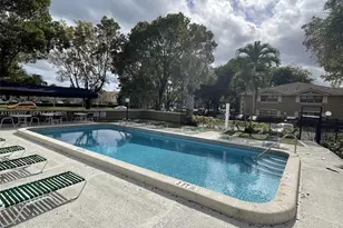 2632 Riverside Dr, Coral Springs, FL 33065 - Photo 4