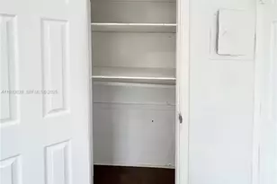 3049 NW 9th Ave, Wilton Manors, FL 33311 - Photo 12