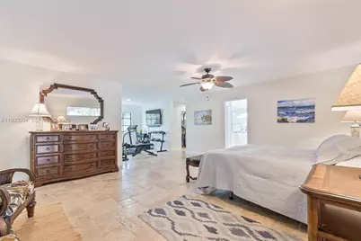 8270 SW 170th St, Palmetto Bay, FL 33157 - Photo 8