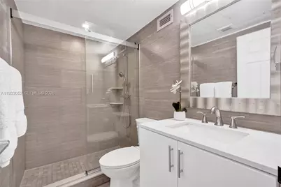 2501 S Ocean Dr #914 (available), Hollywood, FL 33019 - Photo 12