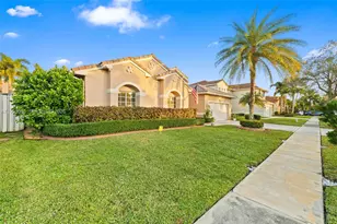 343 SW 187th Terrace, Pembroke Pines, FL 33029 - Photo 2