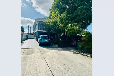 634 E 30th St, Hialeah, FL 33013 - Photo 4