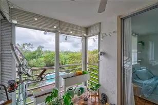 17890 W Dixie Hwy 614 Hwy, North Miami Beach, FL 33160 - Photo 10