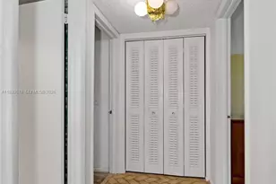 12027 S Greenway Circle, Royal Palm Beach, FL 33411 - Photo 14