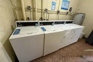 3600 NW 21st St, Lauderdale Lakes, FL 33311 - Photo 24