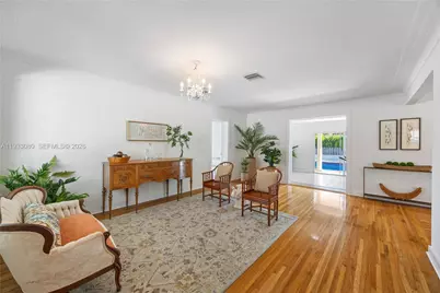 5685 SW 72nd Ave, Miami, FL 33143 - Photo 8