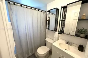 540 NW 7th St, Miami, FL 33136 - Photo 6