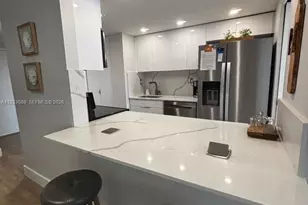 251 174th St, Sunny Isles Beach, FL 33160 - Photo 2