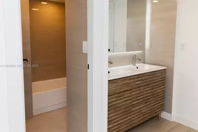 3625 N Country Club Dr #309, Aventura, FL 33180 - Photo 8