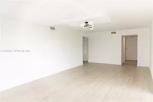 3625 N Country Club Dr, Aventura, FL 33180 - Photo 2