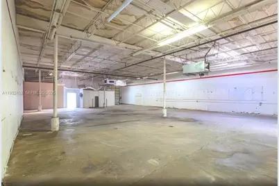 2261 NE 164th St, North Miami Beach, FL 33160 - Photo 12