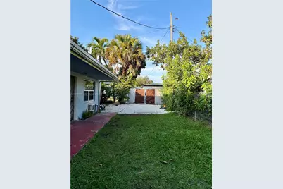 2023 NE 169th St, North Miami Beach, FL 33162 - Photo 16
