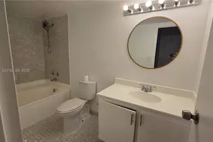 600 Parkview Dr, Hallandale Beach, FL 33009 - Photo 6