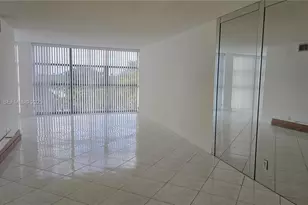 600 Parkview Dr, Hallandale Beach, FL 33009 - Photo 2