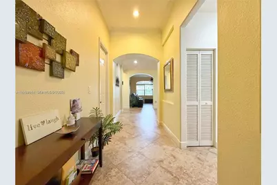 8934 SW 206th St, Cutler Bay, FL 33189 - Photo 4