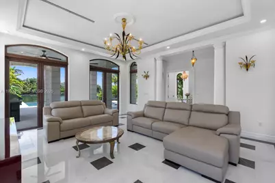 919 92nd St, Surfside, FL 33154 - Photo 24