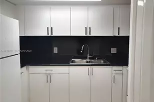 6934 NW 166th Terrace, Miami Lakes, FL 33014 - Photo 4