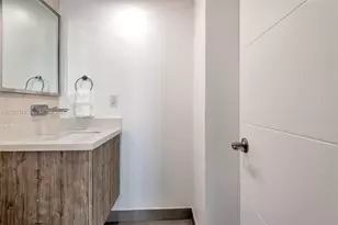 4001 S Ocean Dr, Hollywood, FL 33019 - Photo 22