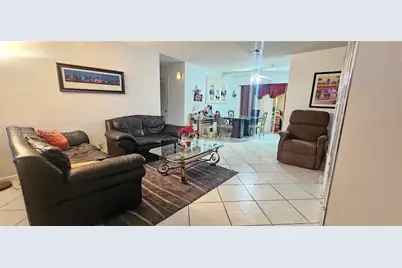 5715 NW 84th Ter, Tamarac, FL 33321 - Photo 10