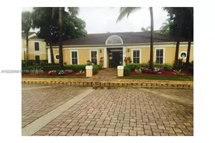 833 Riverside Dr, Coral Springs, FL 33071 - Photo 10