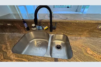 326 SW 162nd Ave, Pembroke Pines, FL 33027 - Photo 18