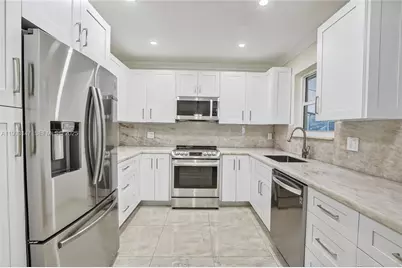2500 NE 209th Ter, Miami, FL 33180 - Photo 14