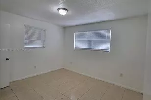 1404 NW 60th St, Miami, FL 33142 - Photo 12
